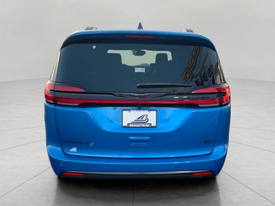 2026 Chrysler Pacifica PACIFICA SELECT AWD