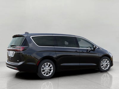 2027 Chrysler Pacifica PACIFICA SELECT AWD