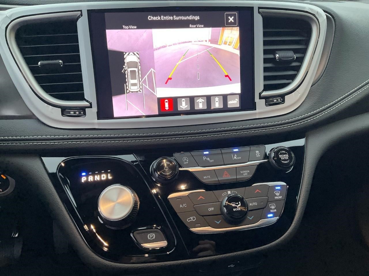 2026 Chrysler Pacifica PACIFICA SELECT AWD