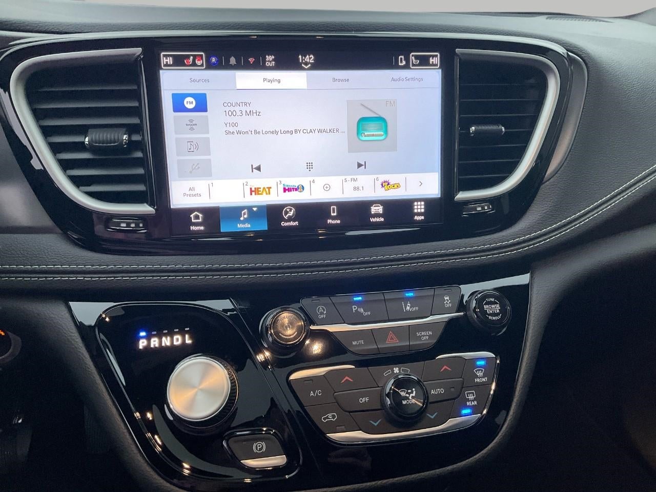 2026 Chrysler Pacifica PACIFICA SELECT AWD