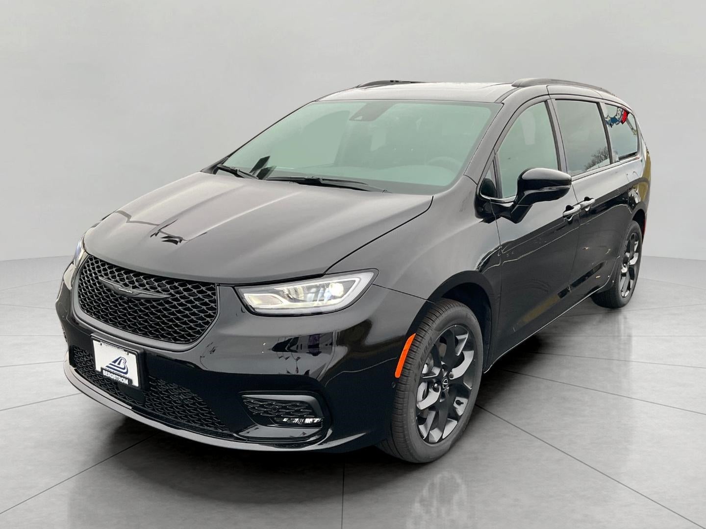 2026 Chrysler Pacifica PACIFICA LIMITED AWD