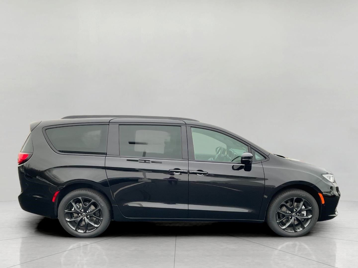 2026 Chrysler Pacifica PACIFICA LIMITED AWD