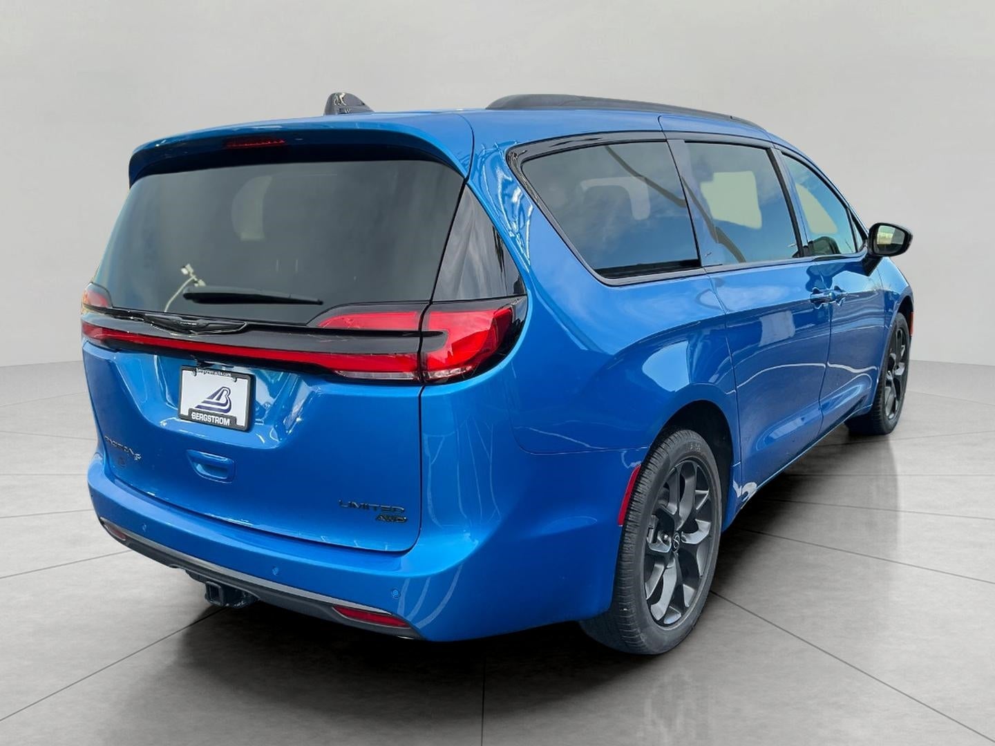2026 Chrysler Pacifica PACIFICA LIMITED AWD