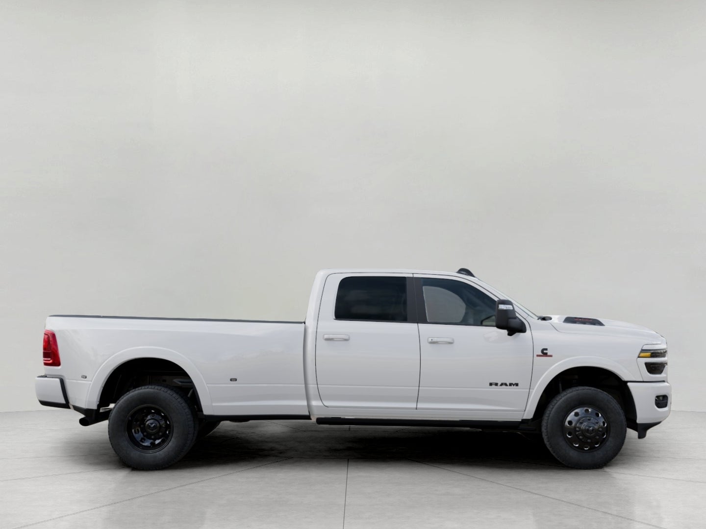 2027 RAM 3500 RAM 3500 LIMITED CREW CAB 4X4 8' BOX
