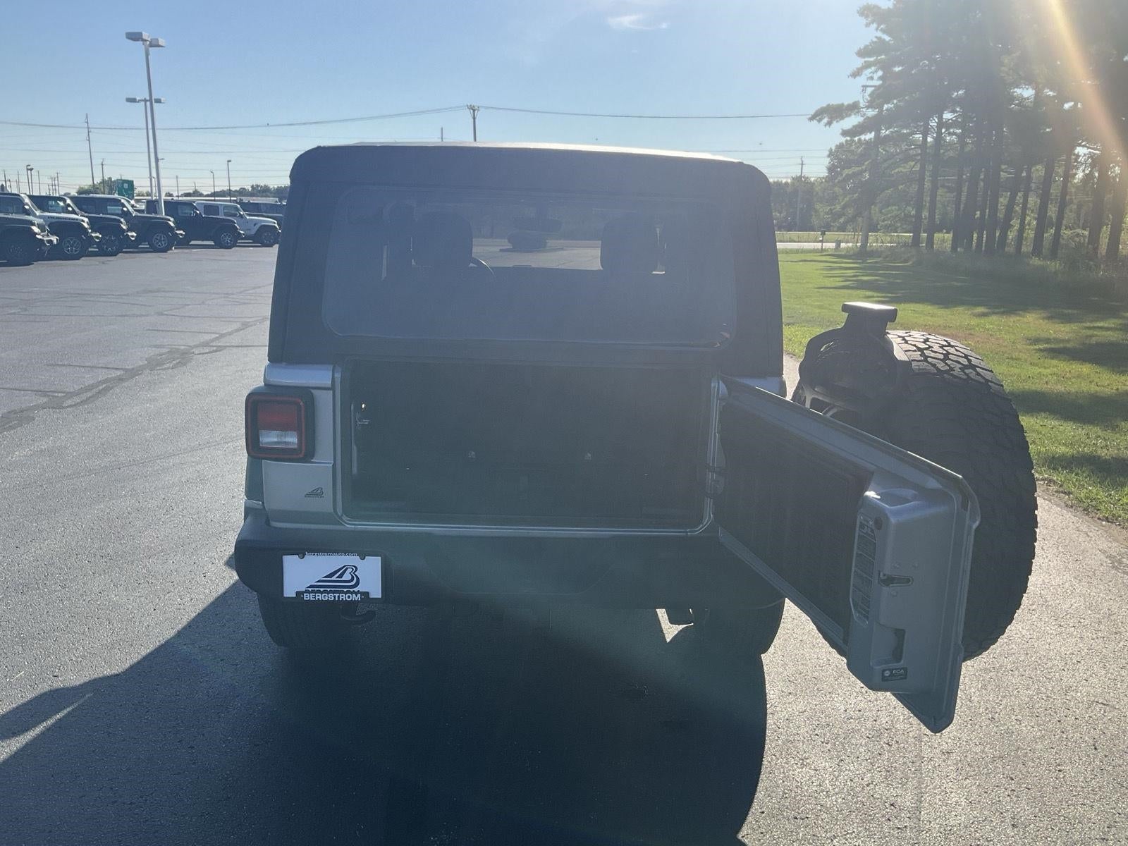 2021 Jeep Wrangler Sport S 4x4