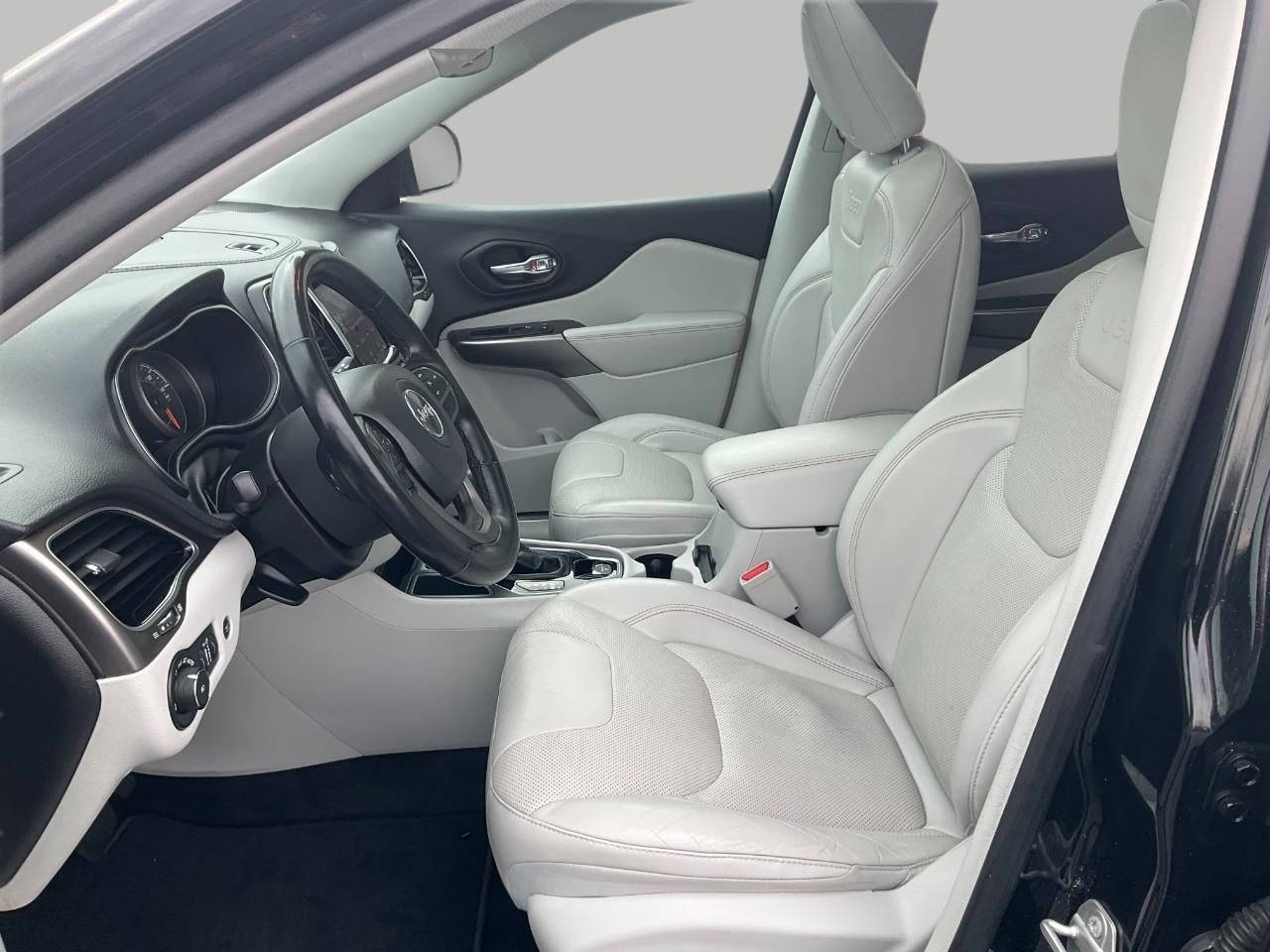 2020 Jeep Cherokee Limited FWD