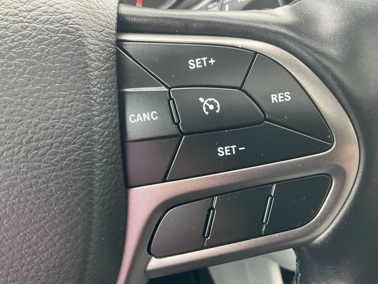 2020 Jeep Cherokee Limited FWD