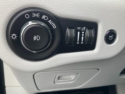 2020 Jeep Cherokee Limited FWD