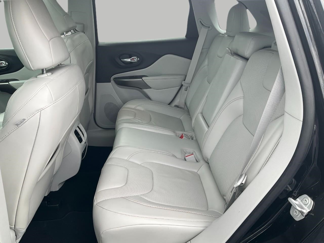 2020 Jeep Cherokee Limited FWD