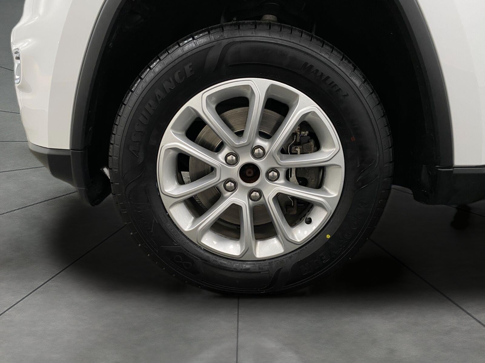 2022 Jeep Grand Cherokee WK Laredo E 4x4