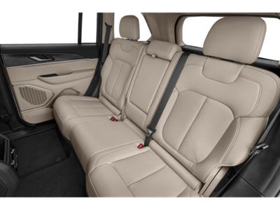 2022 Jeep Grand Cherokee Laredo 4x4