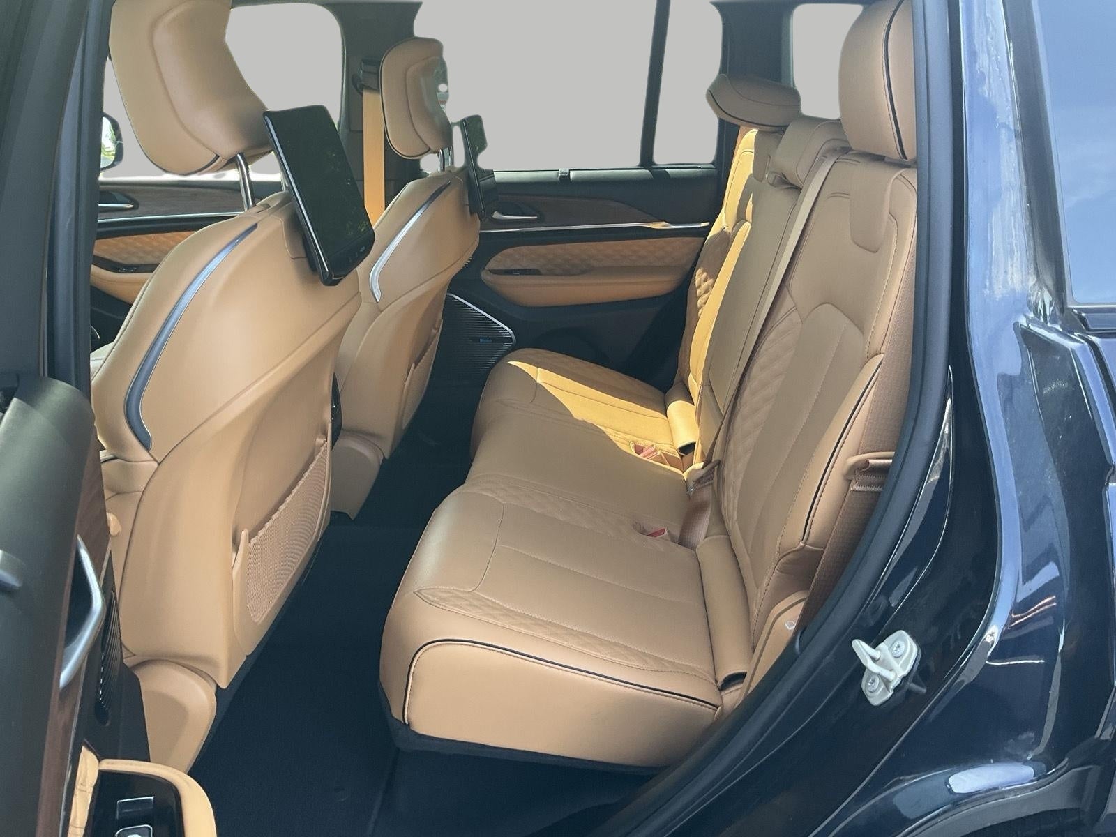 2023 Jeep Grand Cherokee Summit 4x4