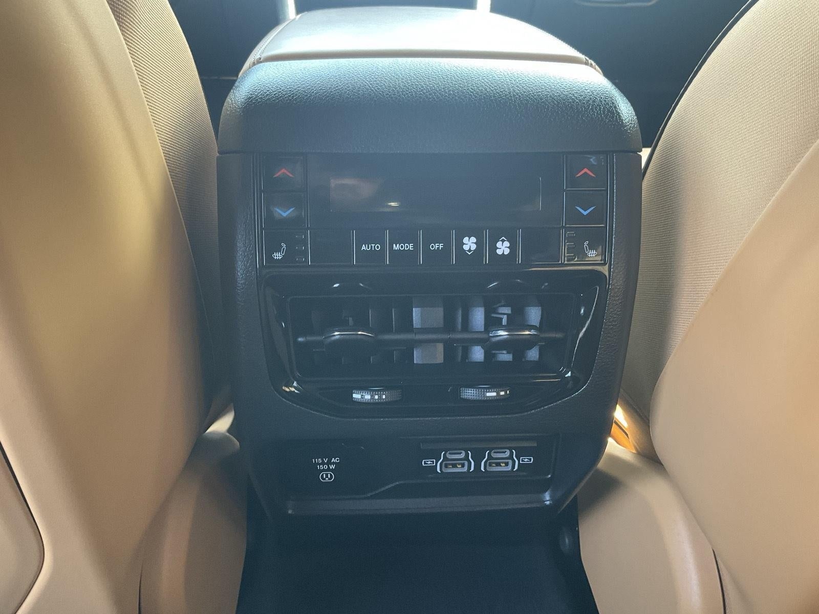 2023 Jeep Grand Cherokee Summit 4x4