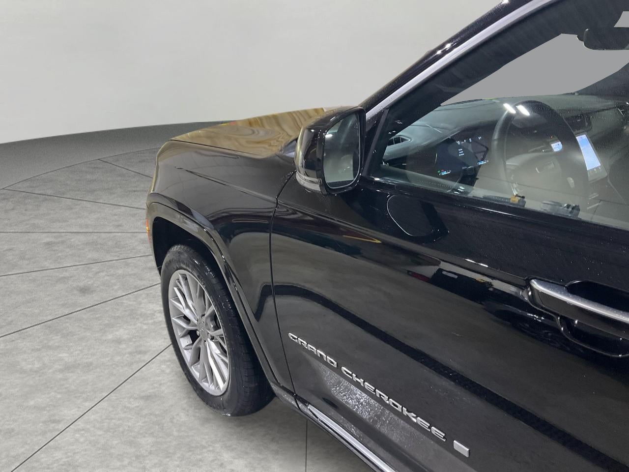 2023 Jeep Grand Cherokee Summit 4x4