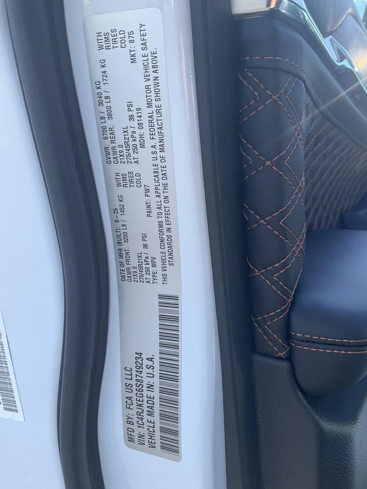 2025 Jeep Grand Cherokee L Summit 4x4