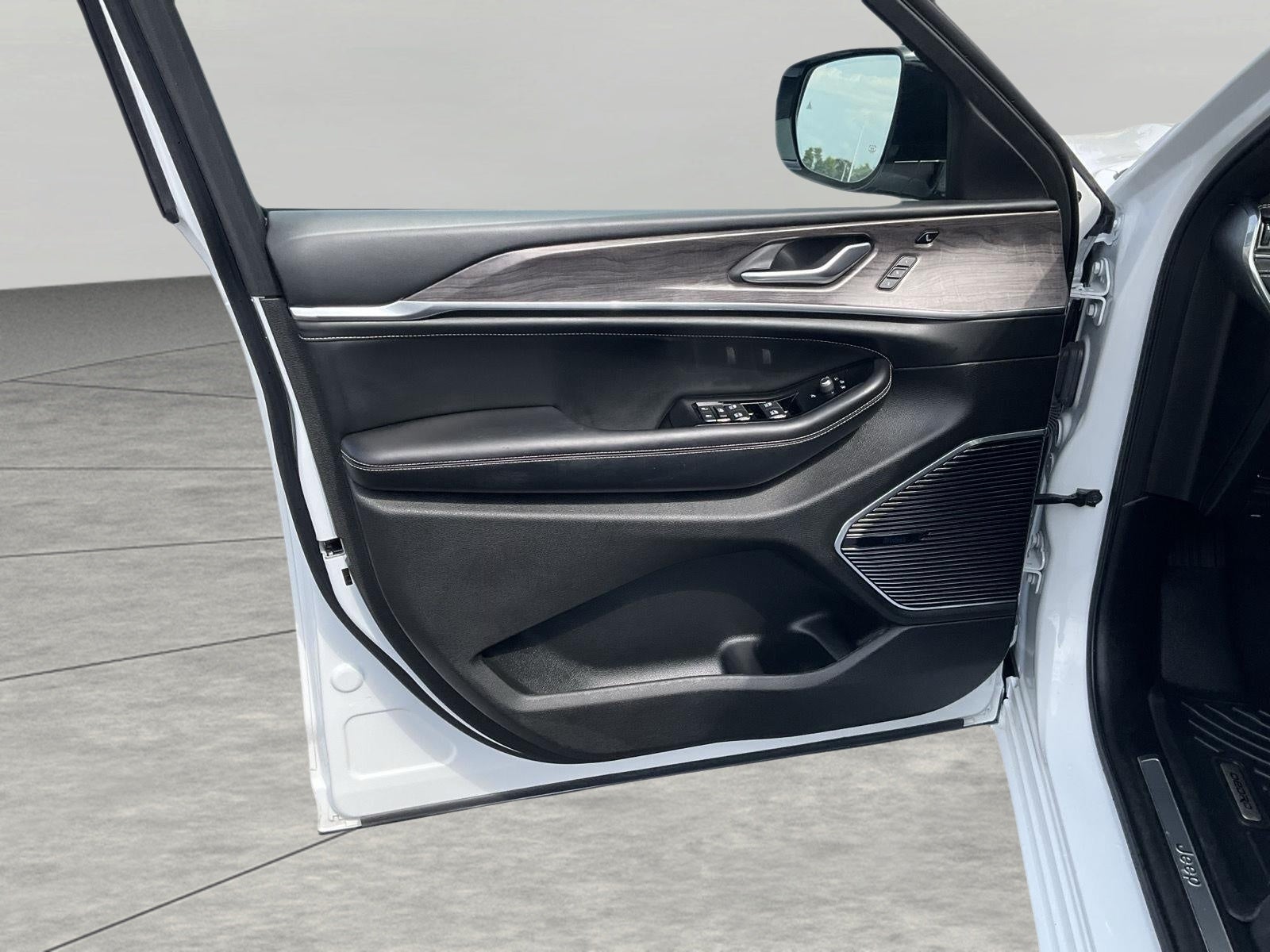 2022 Jeep Grand Cherokee 4xe Overland 4x4
