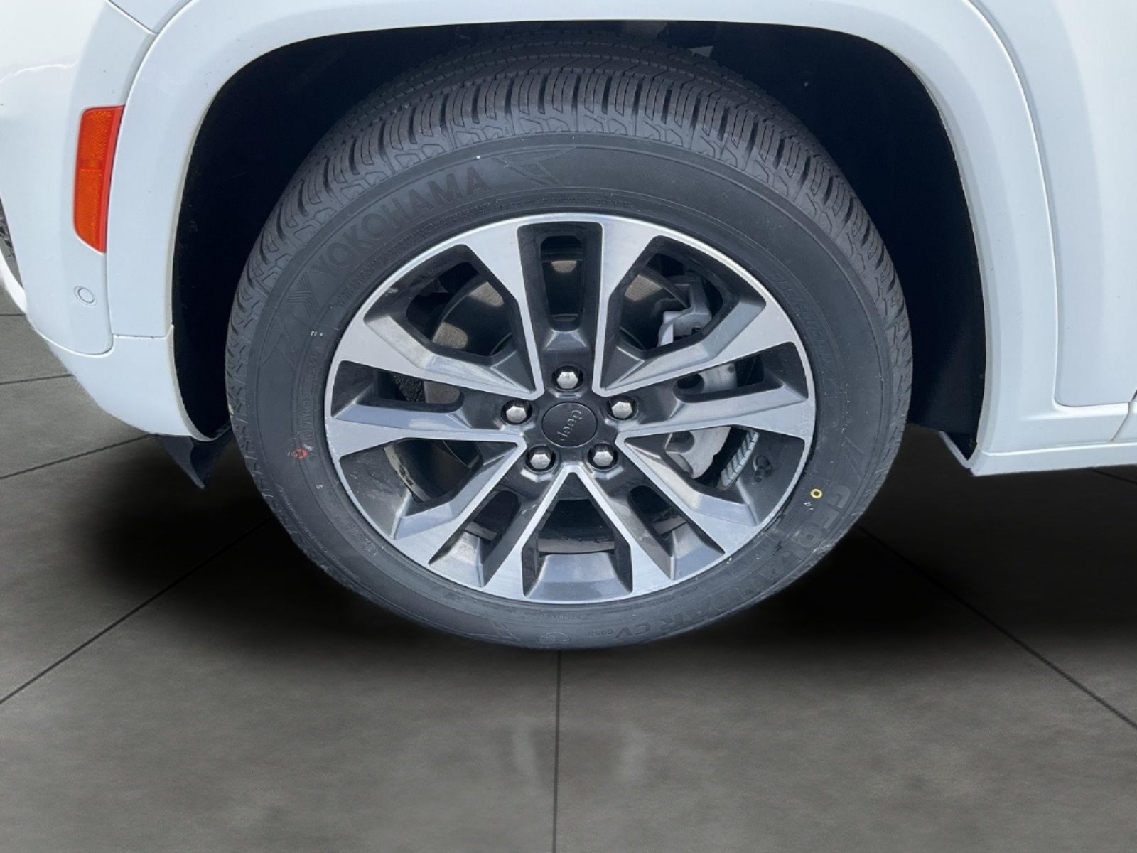 2022 Jeep Grand Cherokee 4xe Overland 4x4