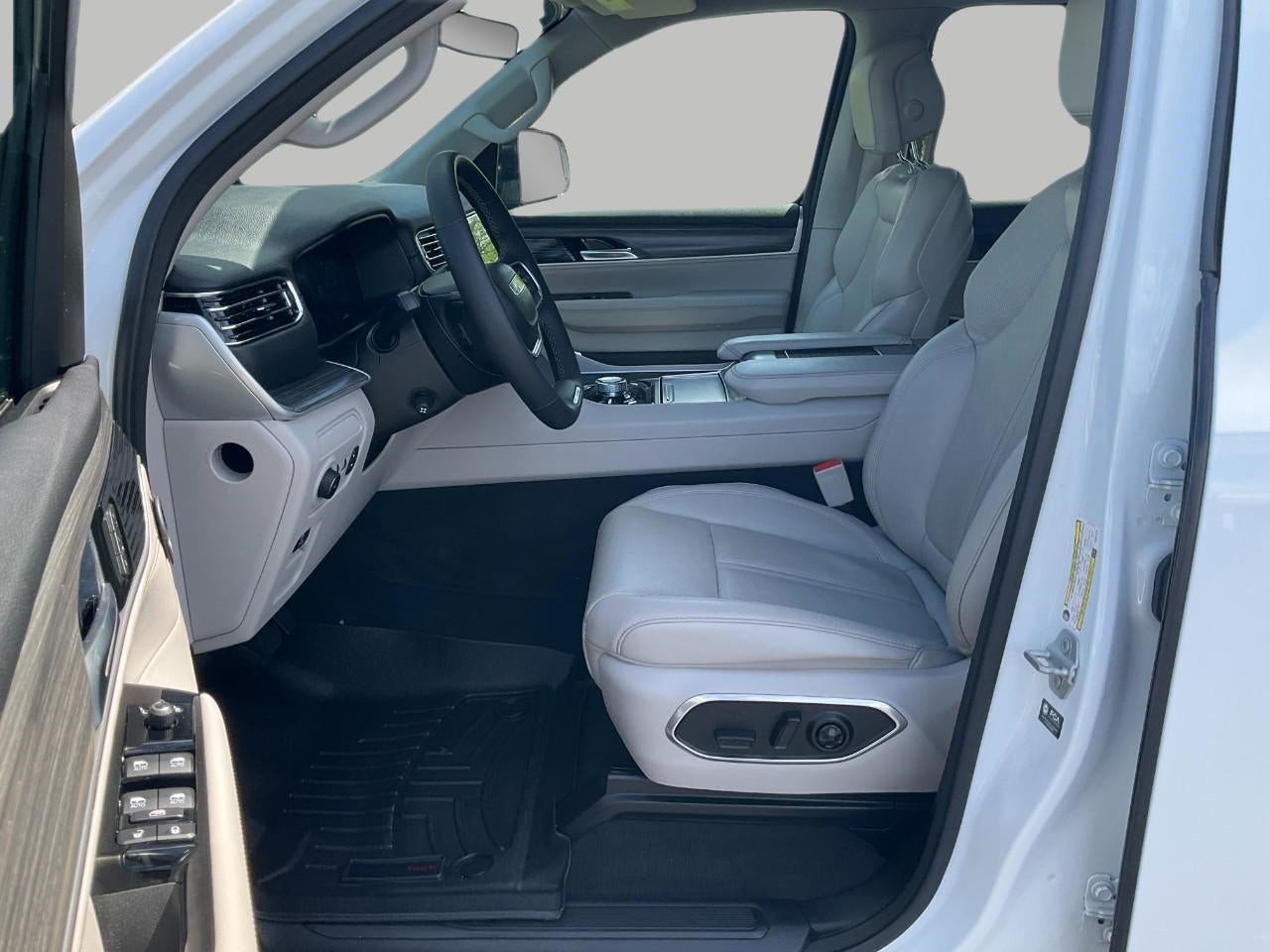 2023 Jeep Wagoneer L Series III 4x4