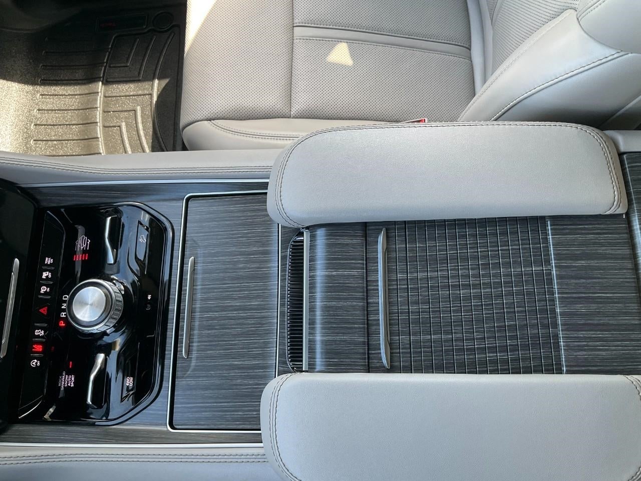 2023 Jeep Wagoneer L Series III 4x4