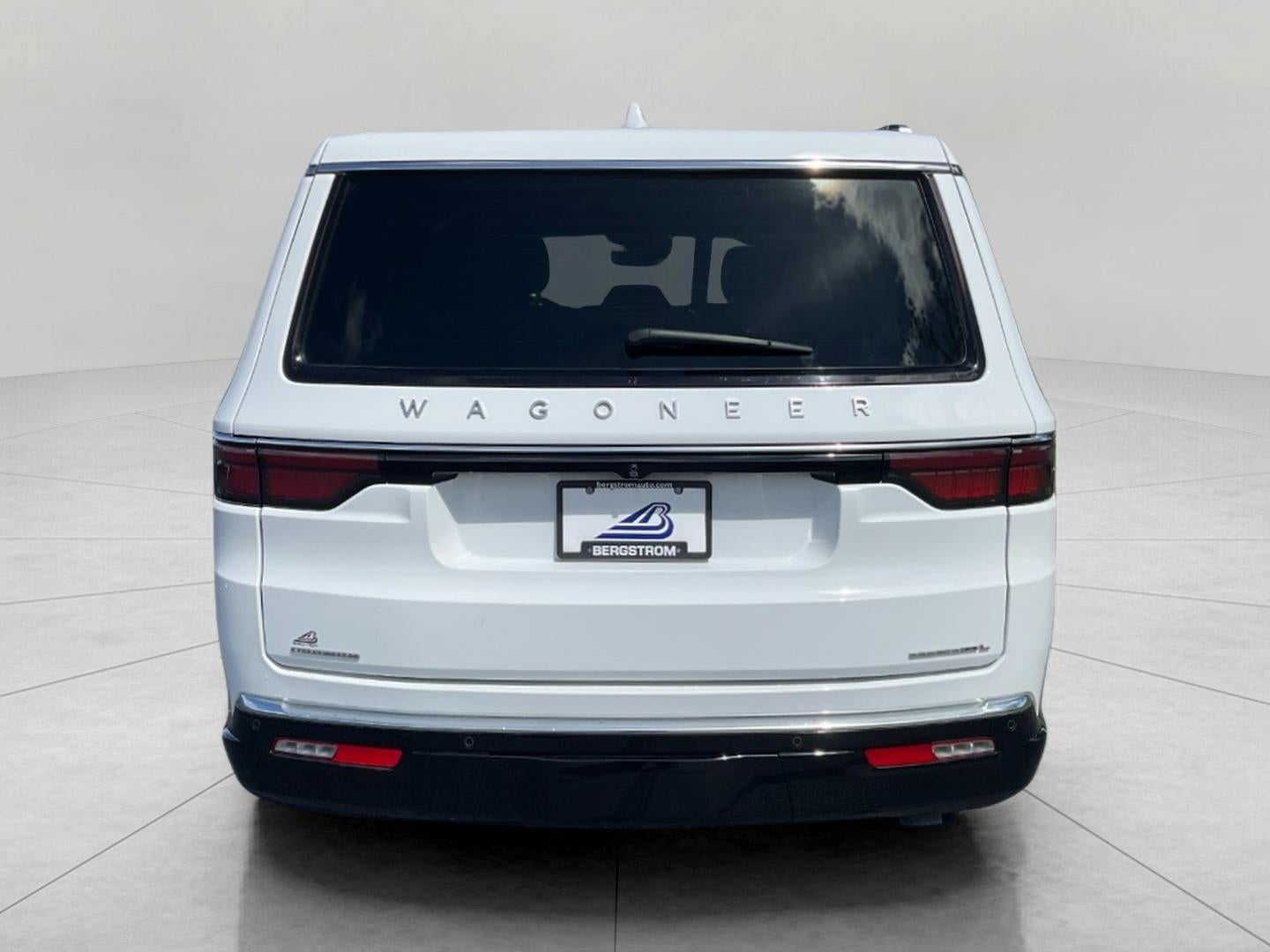 2023 Jeep Wagoneer L Series III 4x4