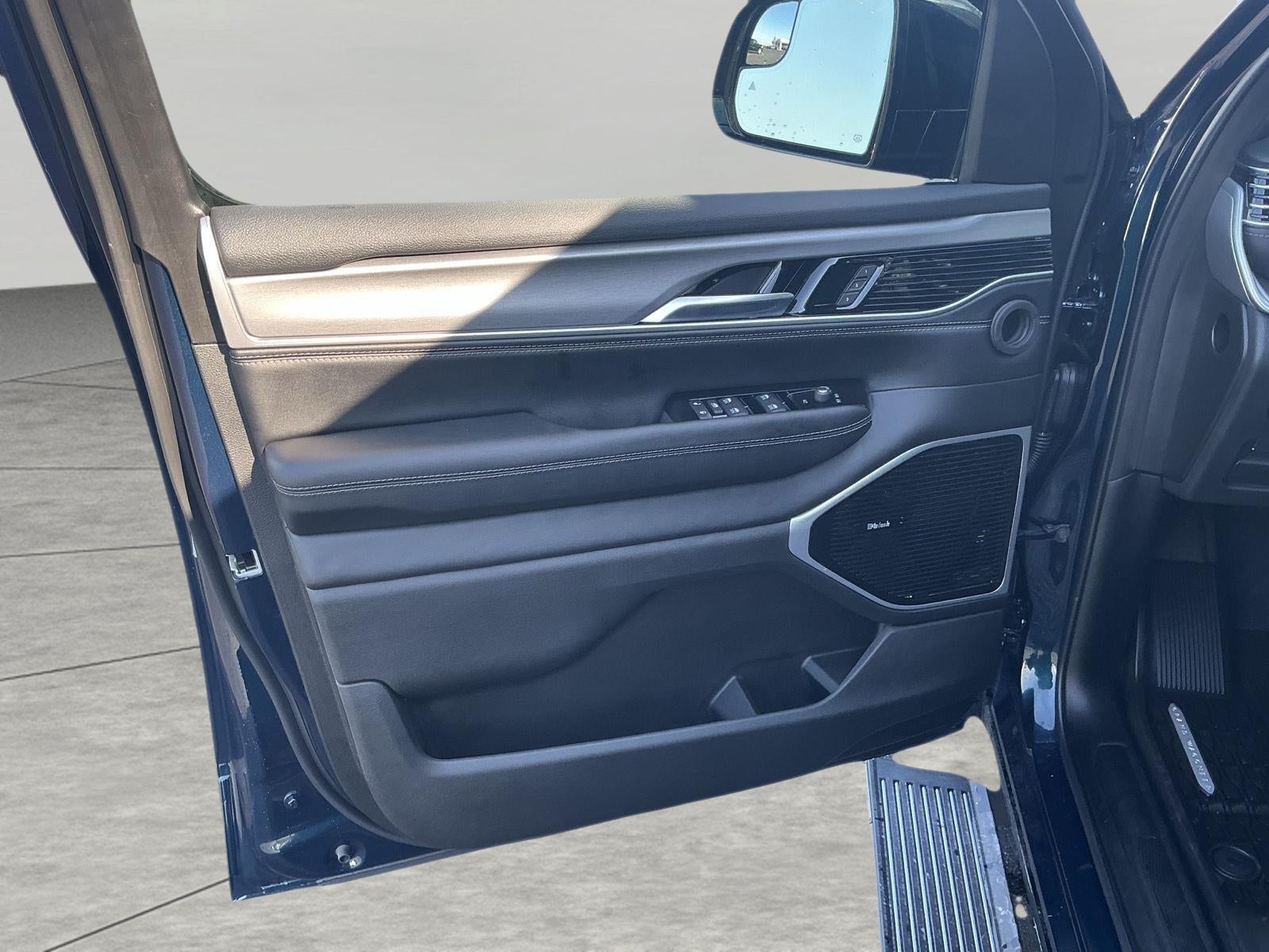2026 Jeep Grand Wagoneer Limited Reserve 4x4