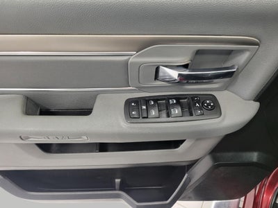 2018 RAM 1500 Big Horn Crew Cab 4x4 5'7' Box