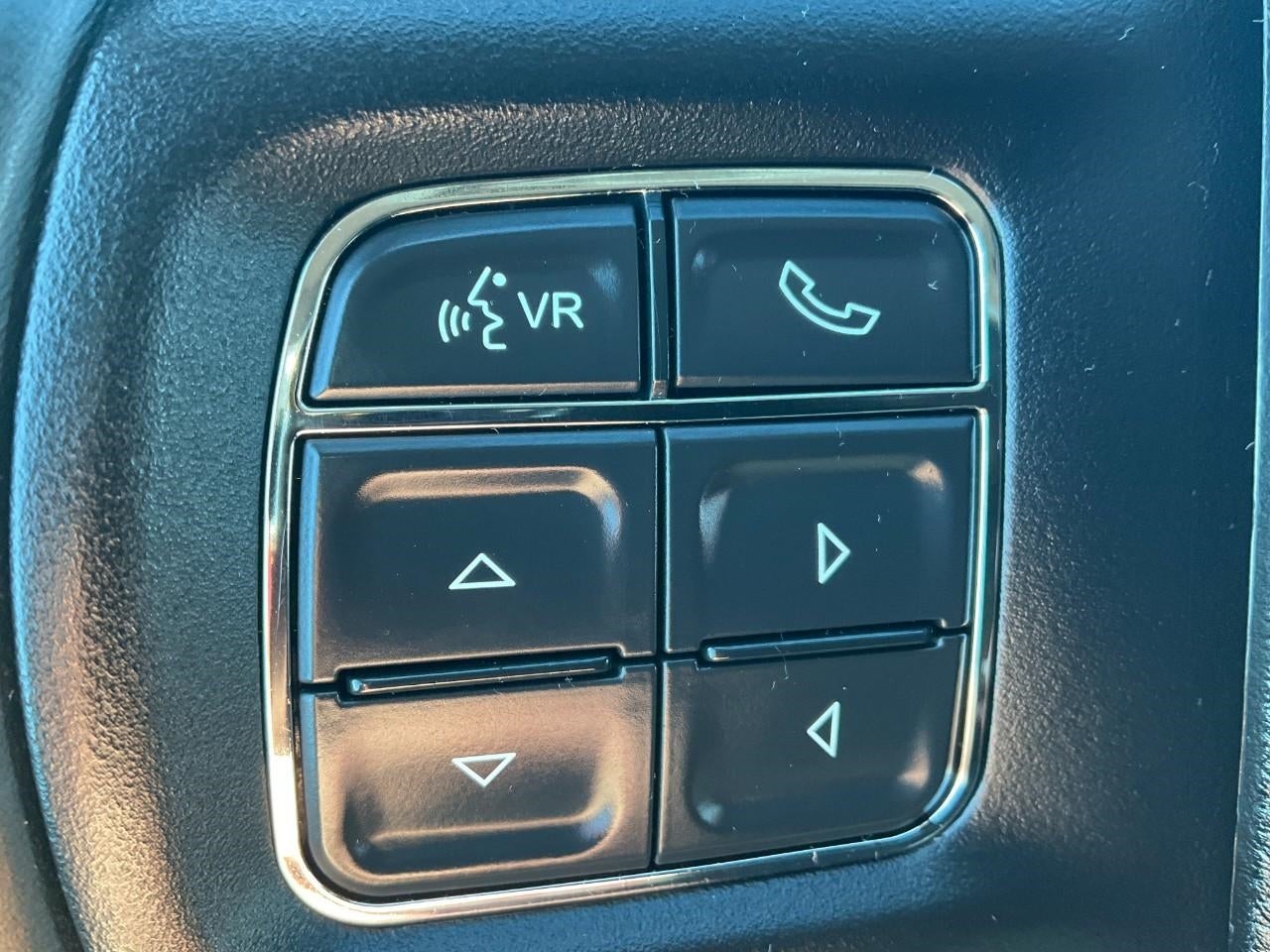 2017 RAM 1500 Big Horn Crew Cab 4x4 5'7' Box