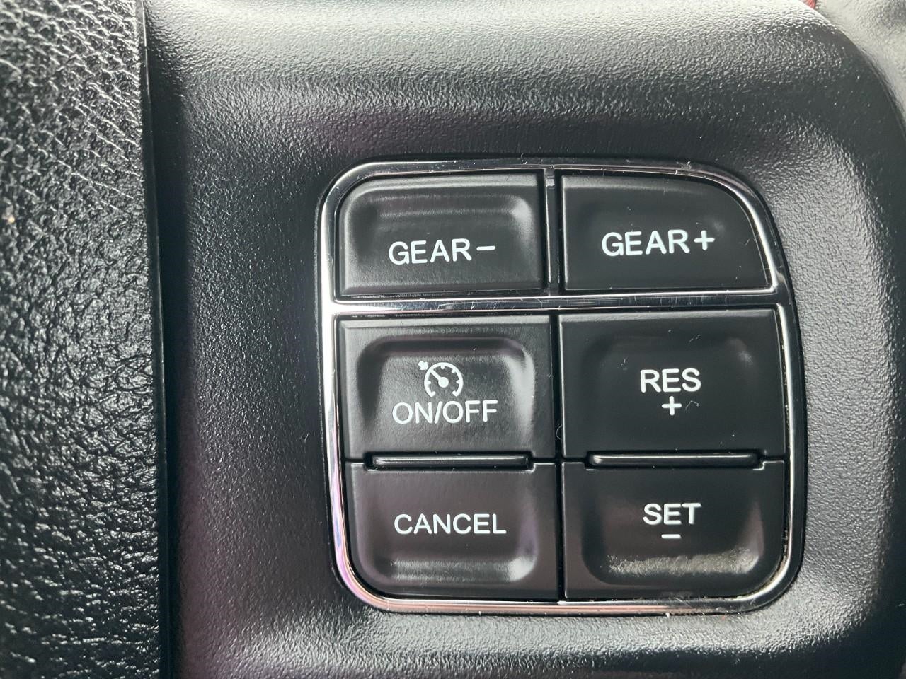 2017 RAM 1500 Rebel Crew Cab 4x4 5'7' Box