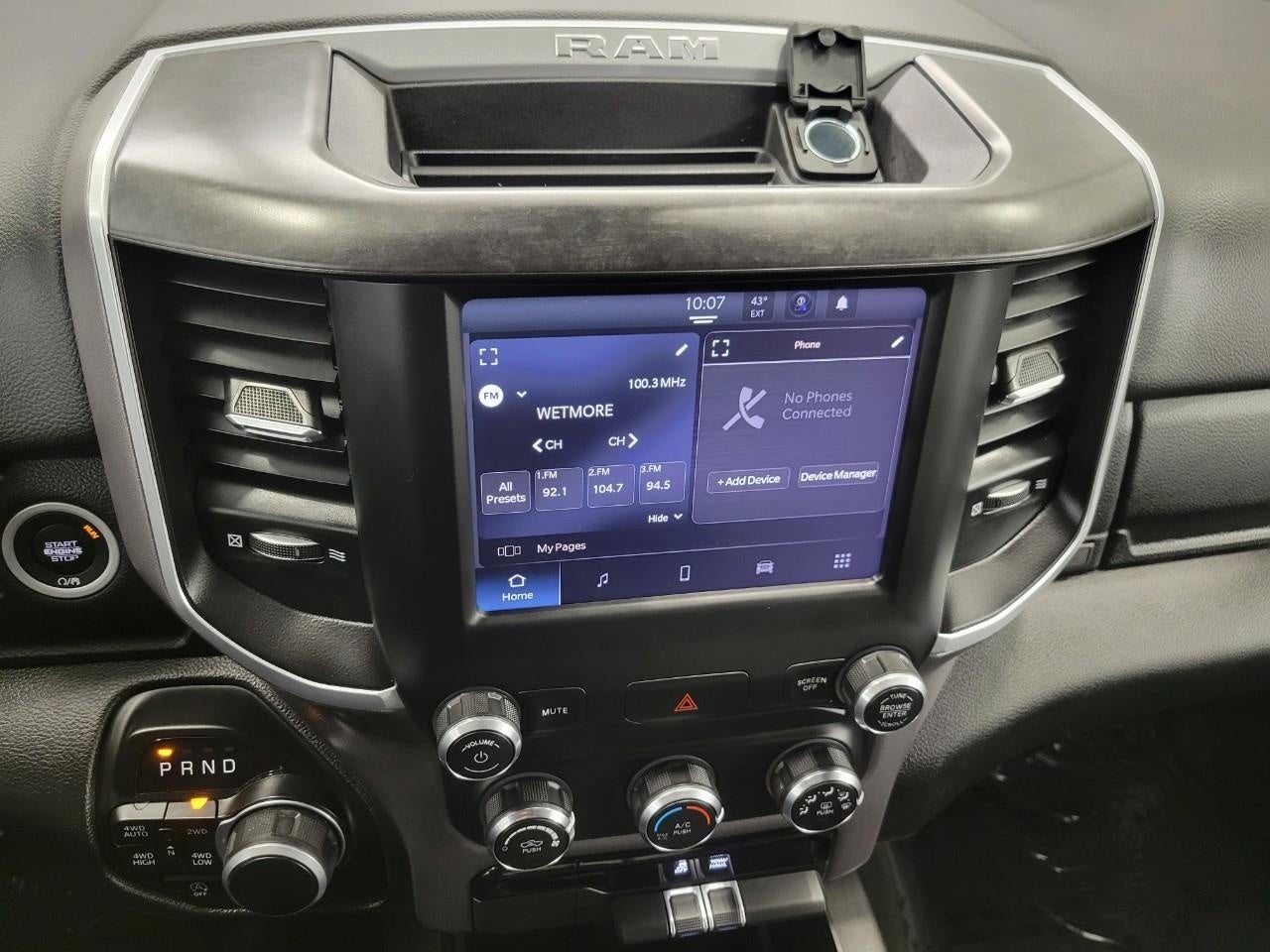 2022 RAM 1500 Big Horn Quad Cab 4x4 6'4' Box