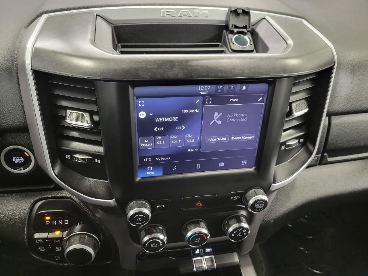 2022 RAM 1500 Big Horn Quad Cab 4x4 6'4' Box