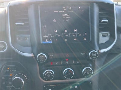 2023 RAM 1500 Big Horn Crew Cab 4x4 5'7' Box