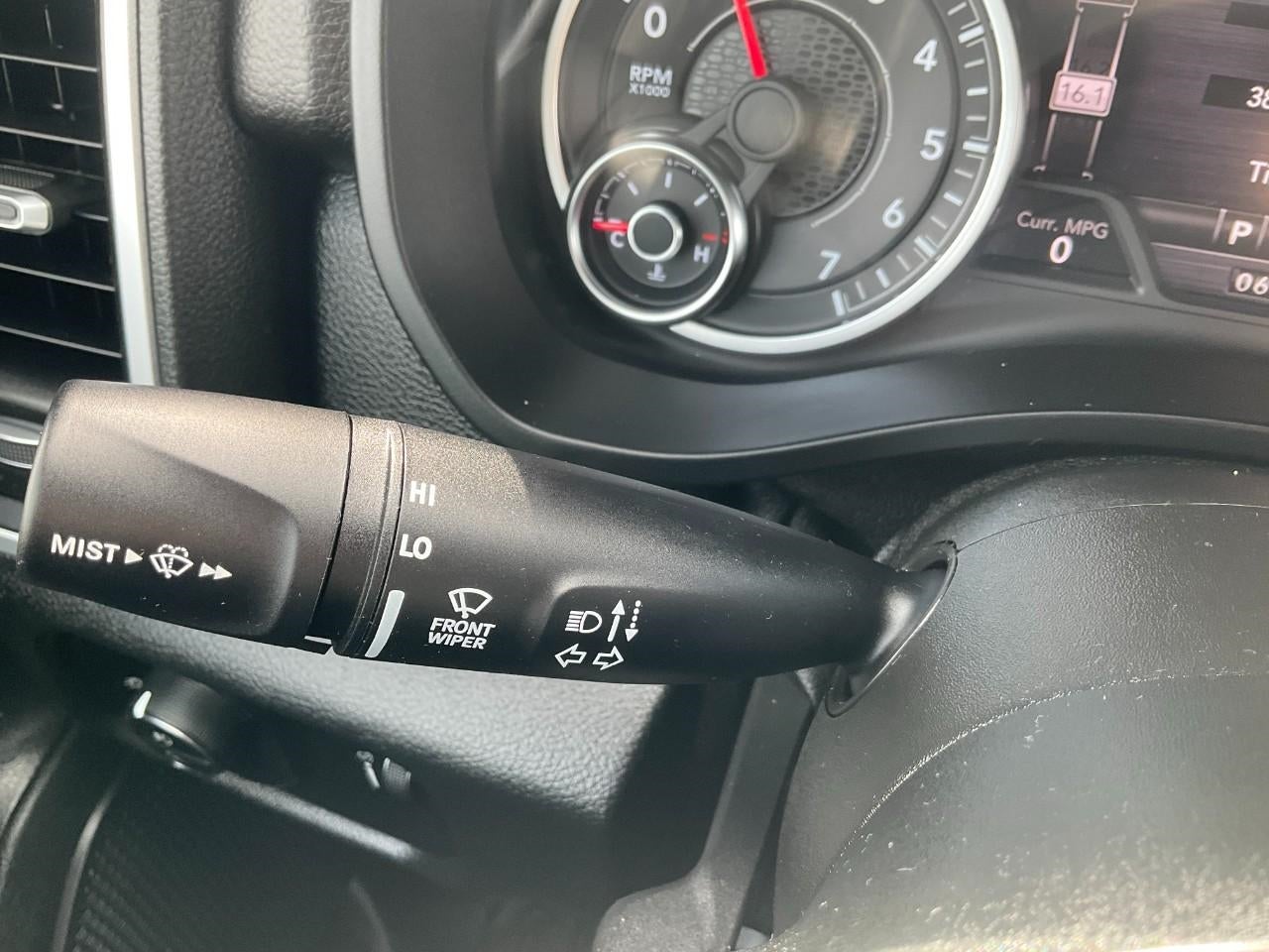 2022 RAM 1500 Big Horn Quad Cab 4x4 6'4' Box