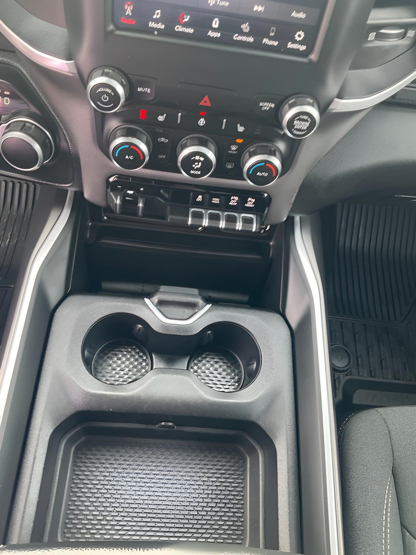 2021 RAM 1500 Big Horn Quad Cab 4x4 6'4' Box