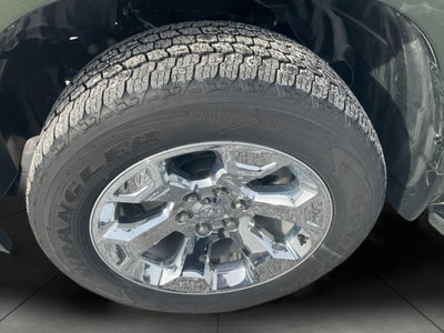 2021 RAM 1500 Big Horn Quad Cab 4x4 6'4' Box