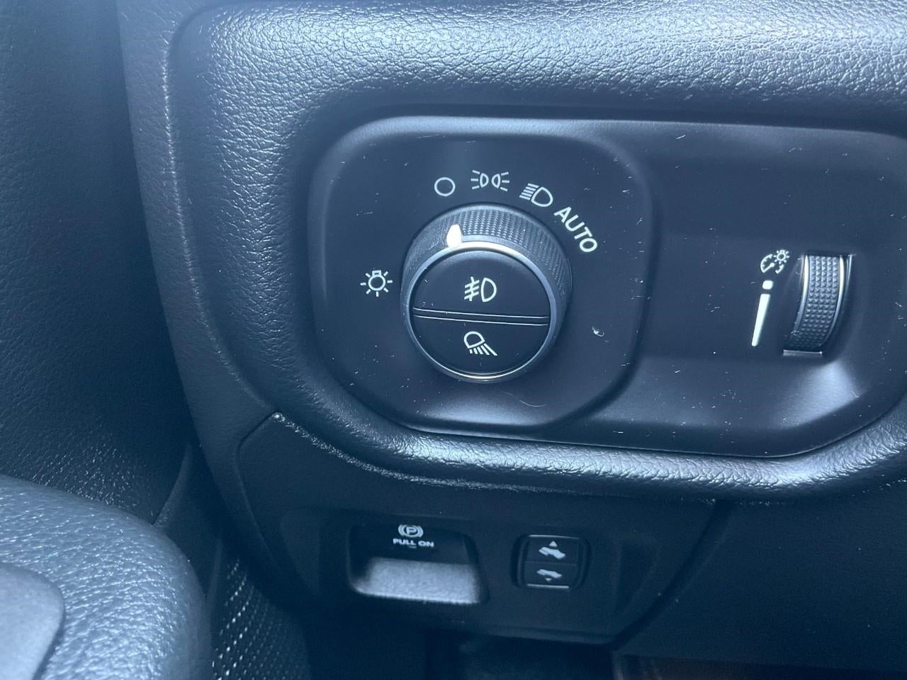 2021 RAM 1500 Big Horn Quad Cab 4x4 6'4' Box
