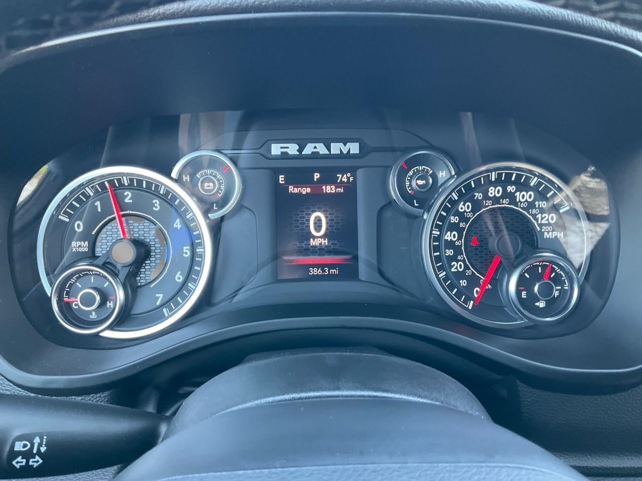 2025 RAM 1500 Big Horn Crew Cab 4x4 5'7' Box