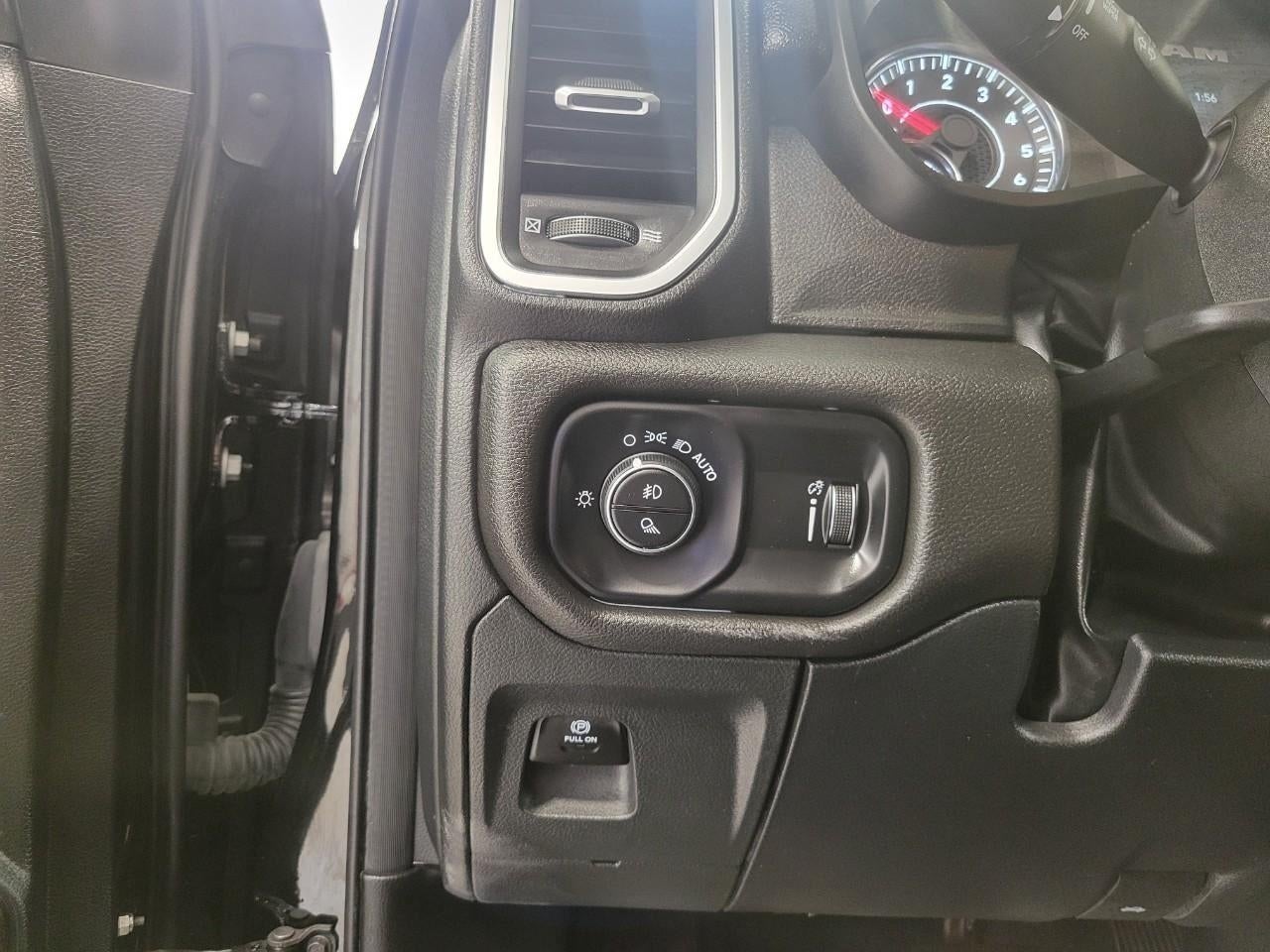 2025 RAM 1500 Big Horn 4x4 Crew Cab 5'7 Box