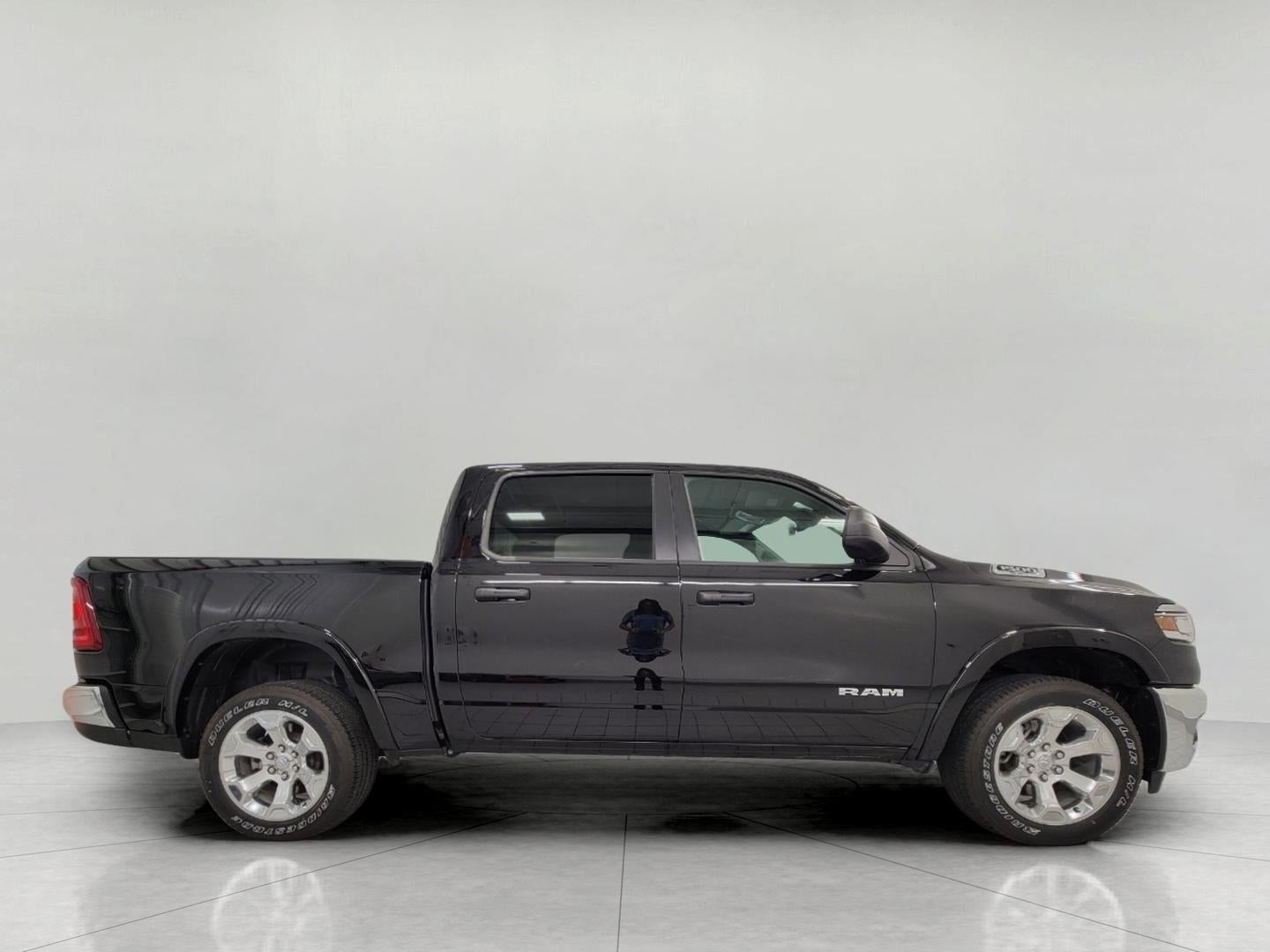 2025 RAM 1500 Big Horn 4x4 Crew Cab 5'7 Box