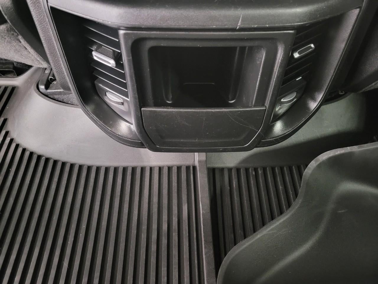 2025 RAM 1500 Big Horn 4x4 Crew Cab 5'7 Box