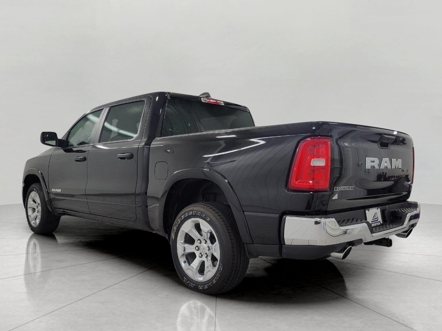 2025 RAM 1500 Big Horn Crew Cab 4x4 5'7' Box
