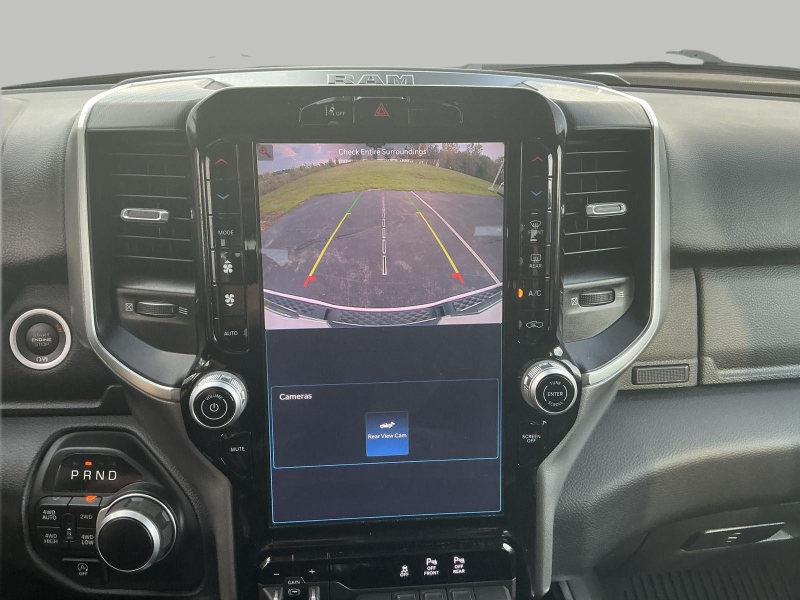 2025 RAM 1500 Big Horn Crew Cab 4x4 5'7' Box