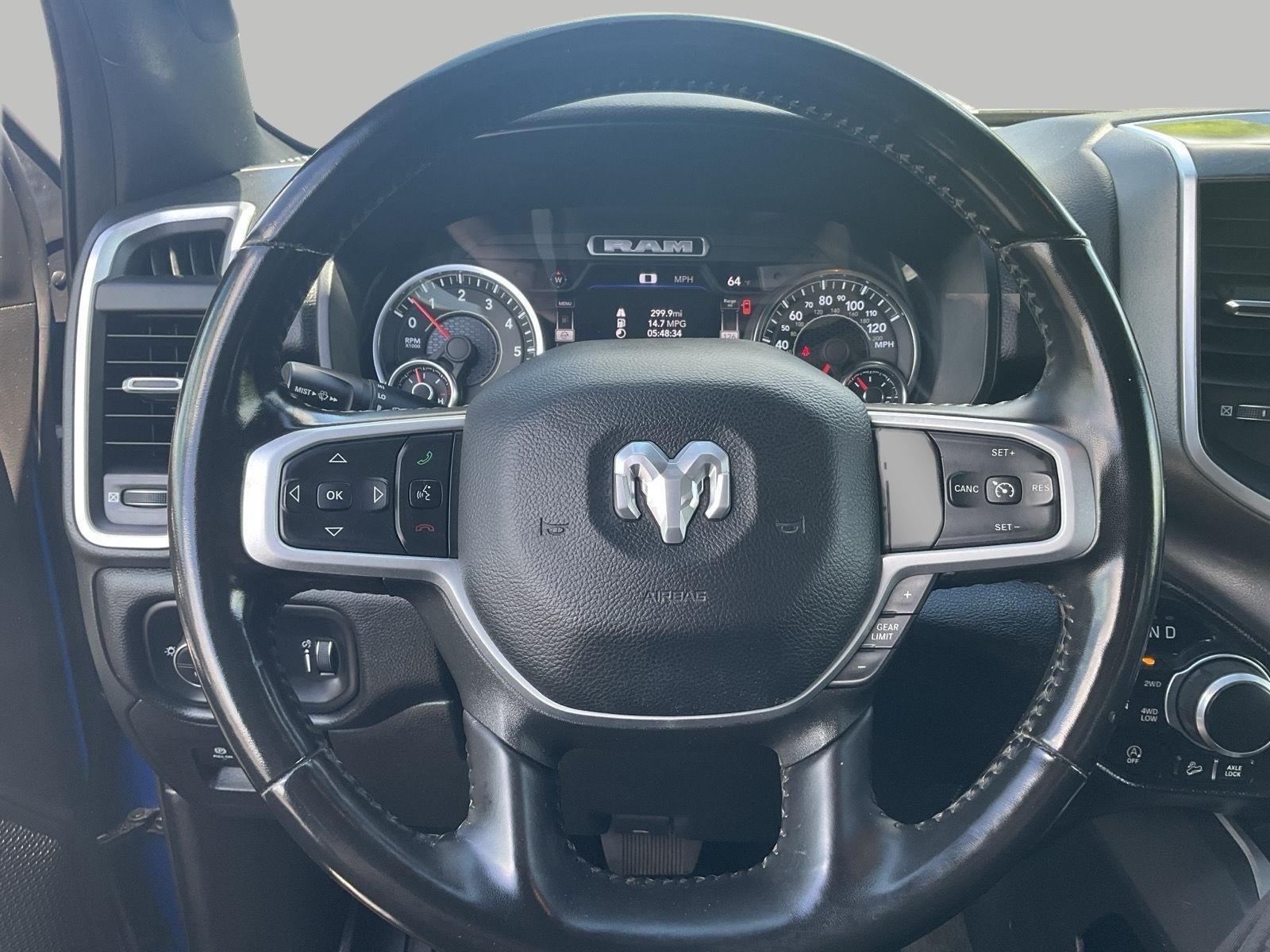 2022 RAM 1500 Big Horn Crew Cab 4x4 5'7' Box