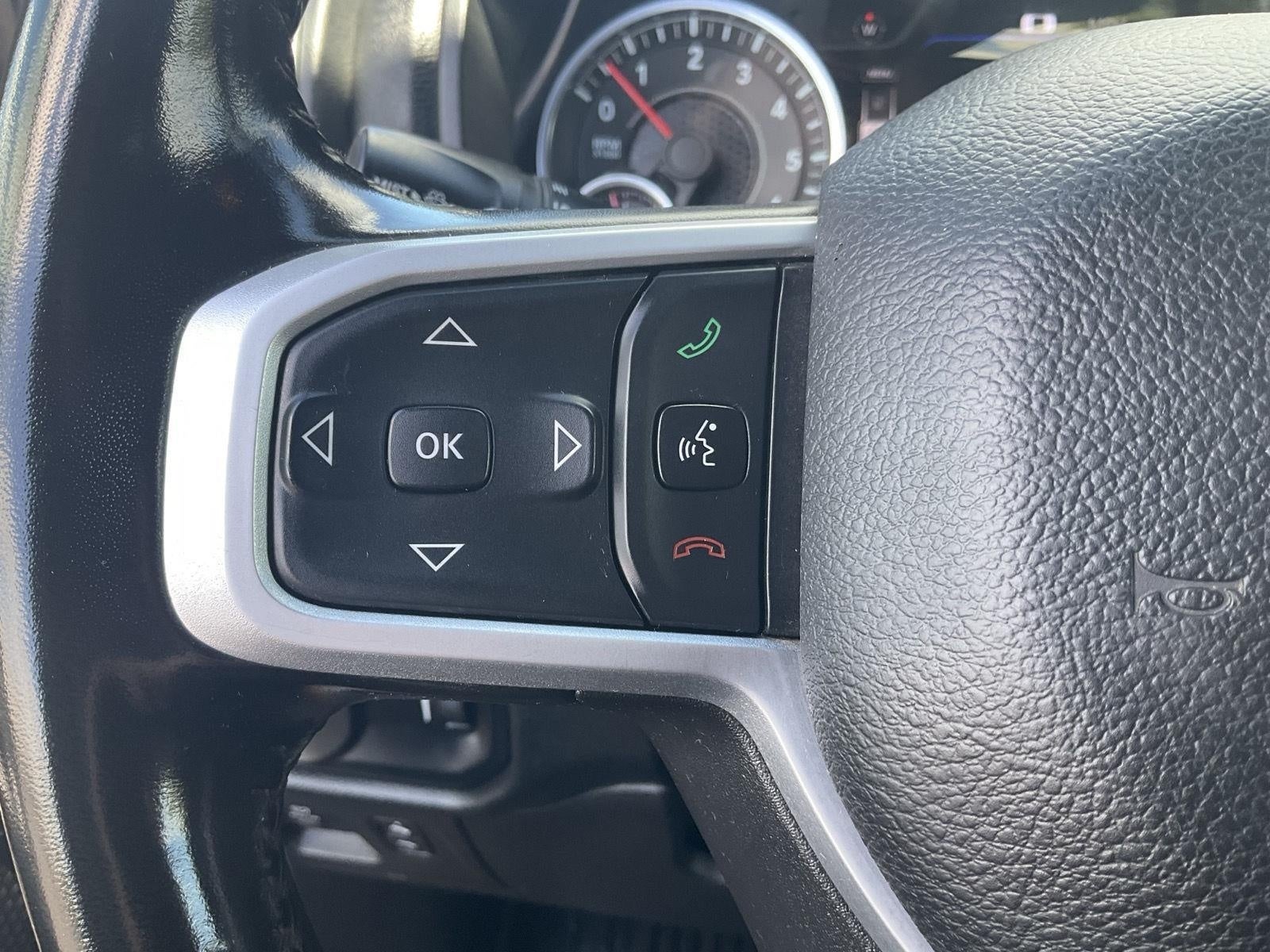 2022 RAM 1500 Big Horn Crew Cab 4x4 5'7' Box