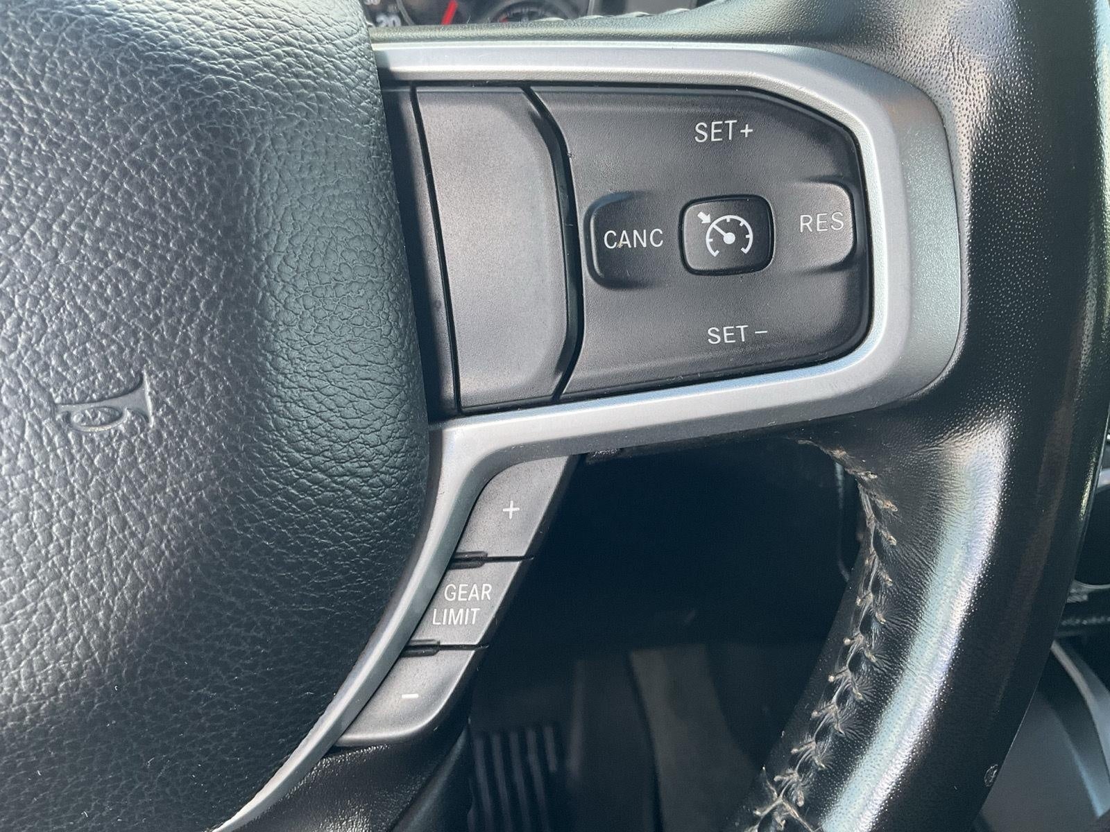 2022 RAM 1500 Big Horn Crew Cab 4x4 5'7' Box
