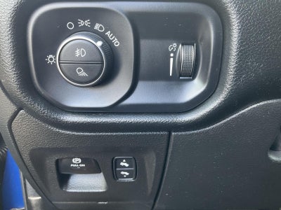 2022 RAM 1500 Big Horn Crew Cab 4x4 5'7' Box
