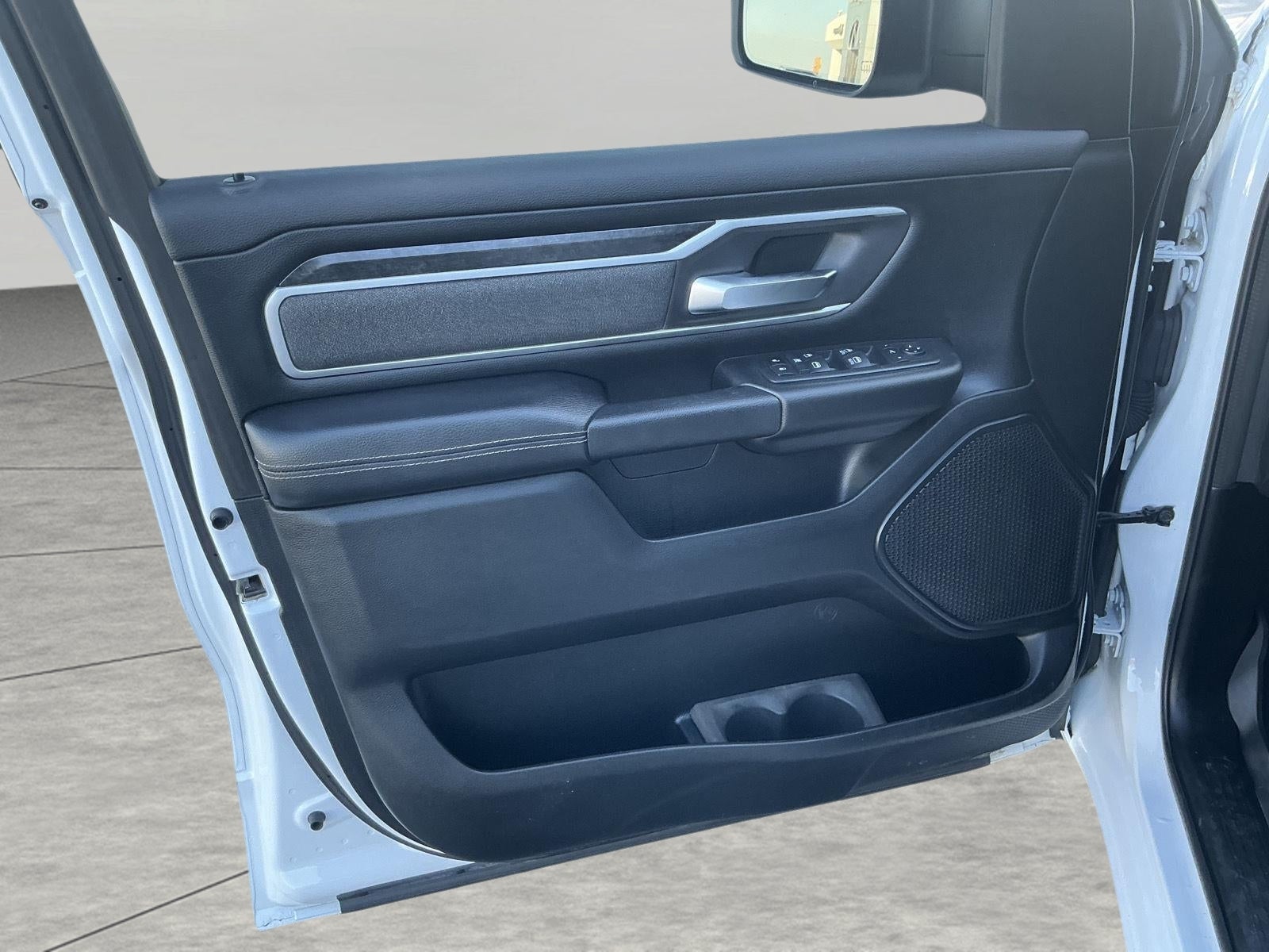 2020 RAM 1500 Big Horn Crew Cab 4x4 5'7' Box