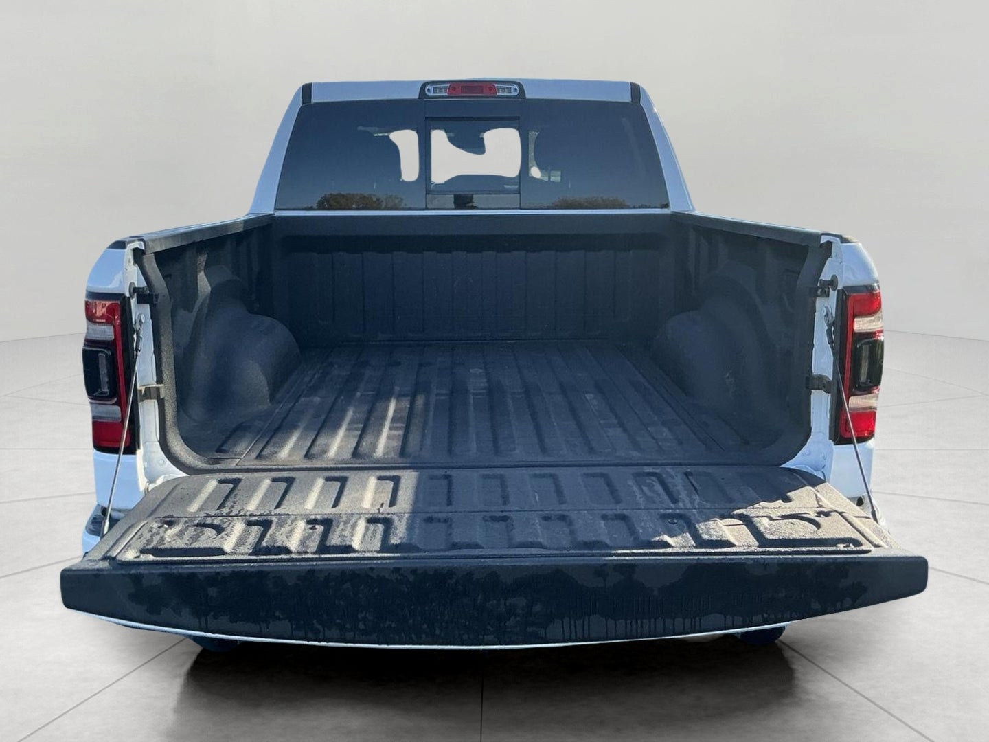 2020 RAM 1500 Big Horn Crew Cab 4x4 5'7' Box