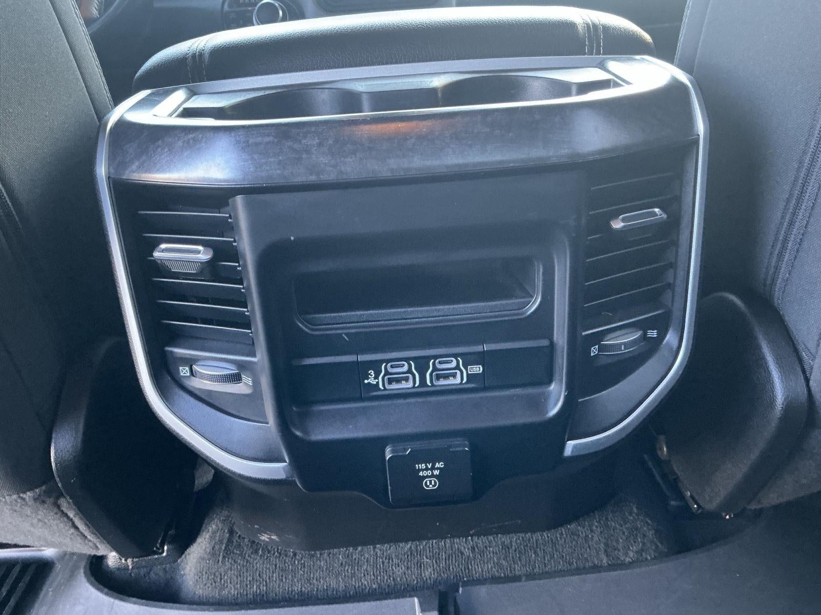2020 RAM 1500 Big Horn Crew Cab 4x4 5'7' Box
