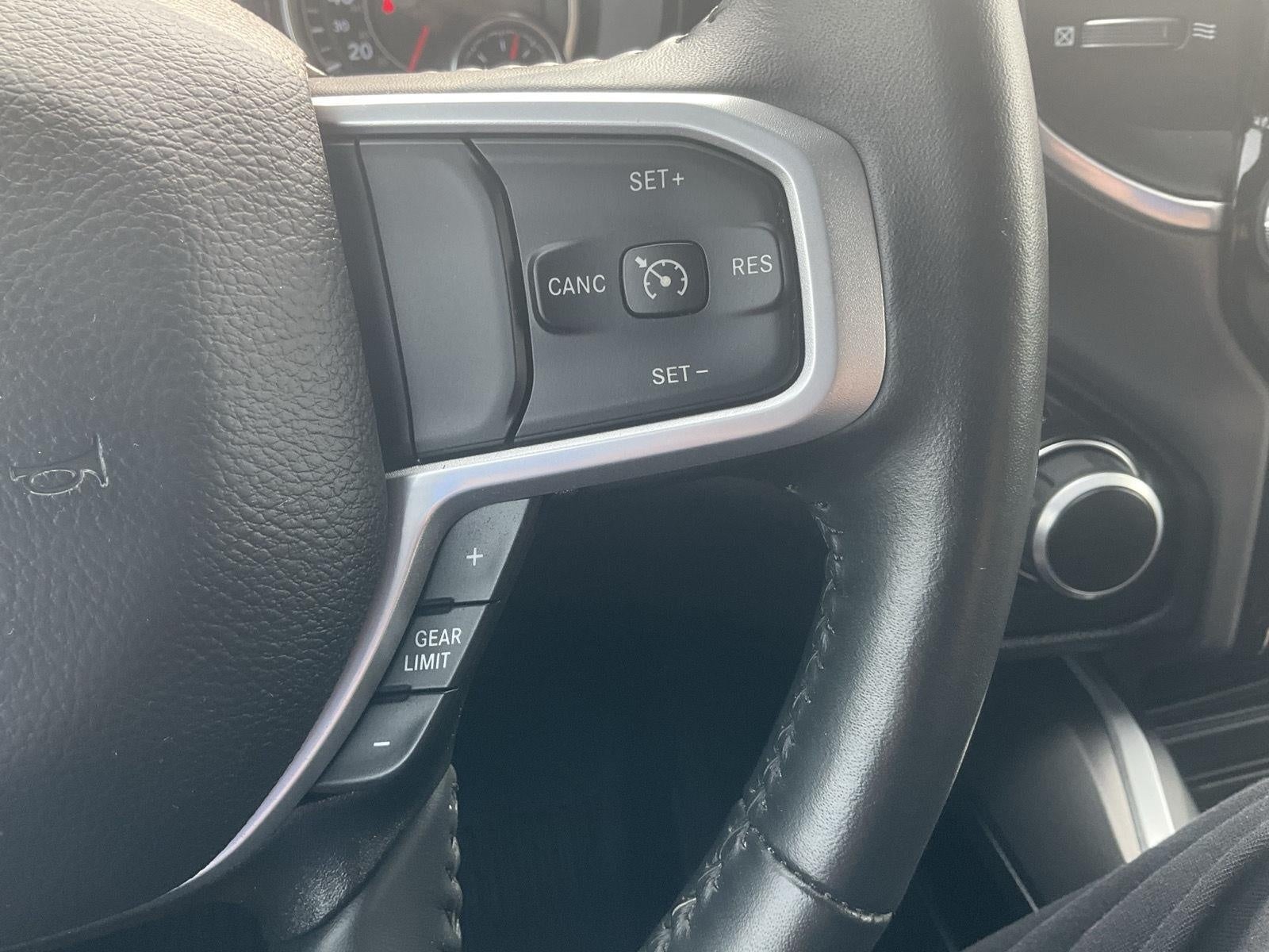 2023 RAM 1500 Big Horn Crew Cab 4x4 5'7' Box