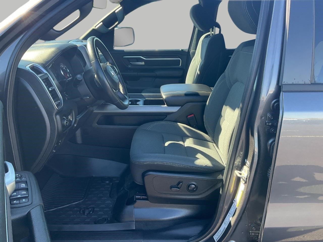 2024 RAM 1500 Big Horn Crew Cab 4x4 5'7' Box